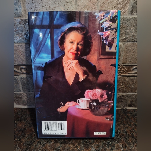 I'll Be Seeing You, Hardcover Book By Mary Higgins Clark, EUC - Picture 2 of 4